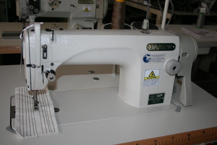 Masina cusaturi decorative JAPSEW J200